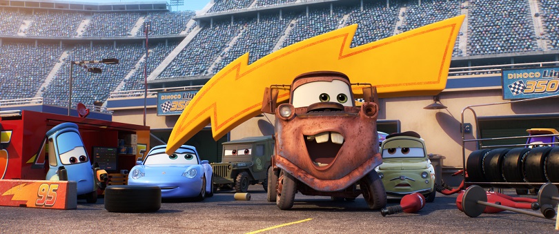 Personagens clássicos como o caminhão de reboque Mate, o empilhador Guido, o Fiat 500 Luigi e Sally Carrera estão de volta. (Foto: Disney•Pixar)