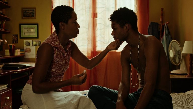 M-8: Quando a Morte Socorre a Vida reflete sobre racismo no Brasil