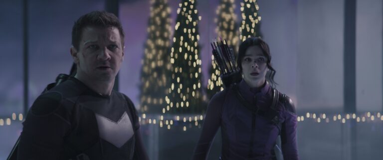 Luzes de Natal iluminam Gavião Arqueiro no MCU