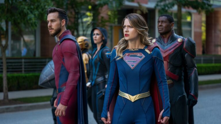 Supergirl tem 6ª temporada confusa, porém simbólica