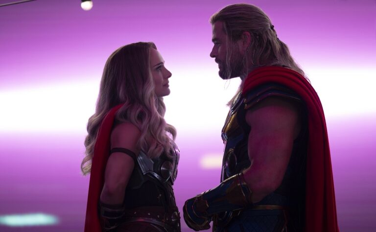 Thor: Amor e Trovão é imperfeito e lindo como uma relação