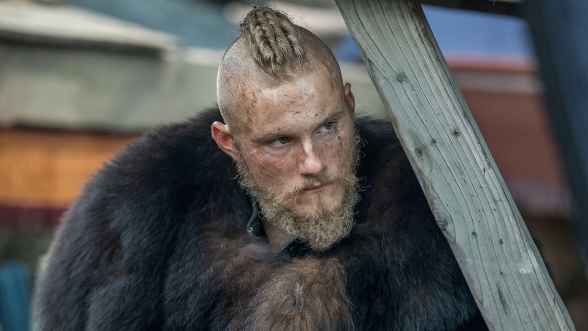 CCXP22 confirma presença de Alexander Ludwig, da série “Vikings